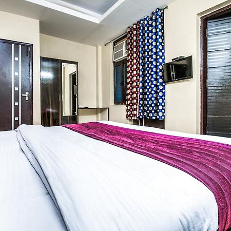 Hotel O Crosswinds Residency Indirapuram Exterior foto