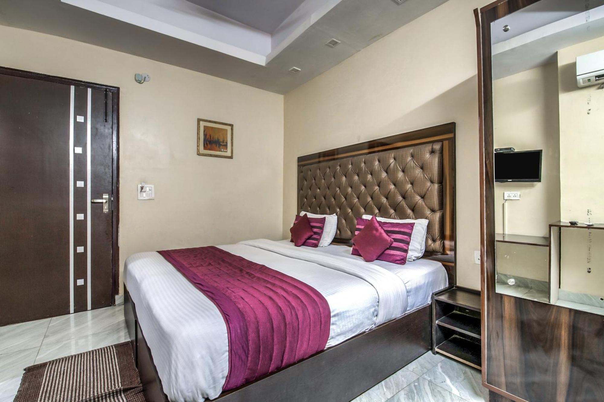 Hotel O Crosswinds Residency Indirapuram Exterior foto