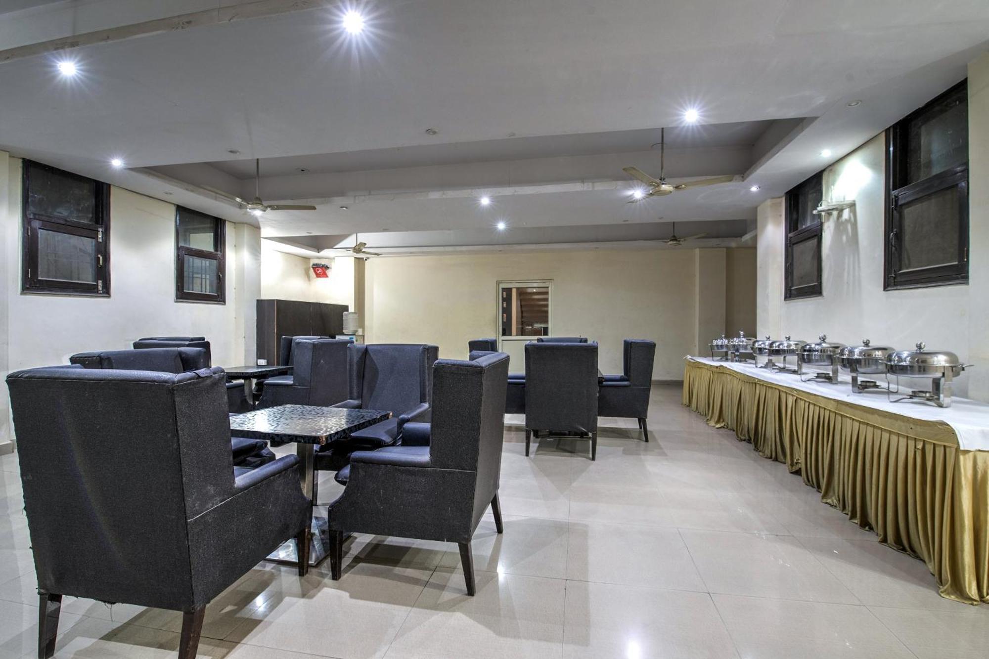 Hotel O Crosswinds Residency Indirapuram Exterior foto