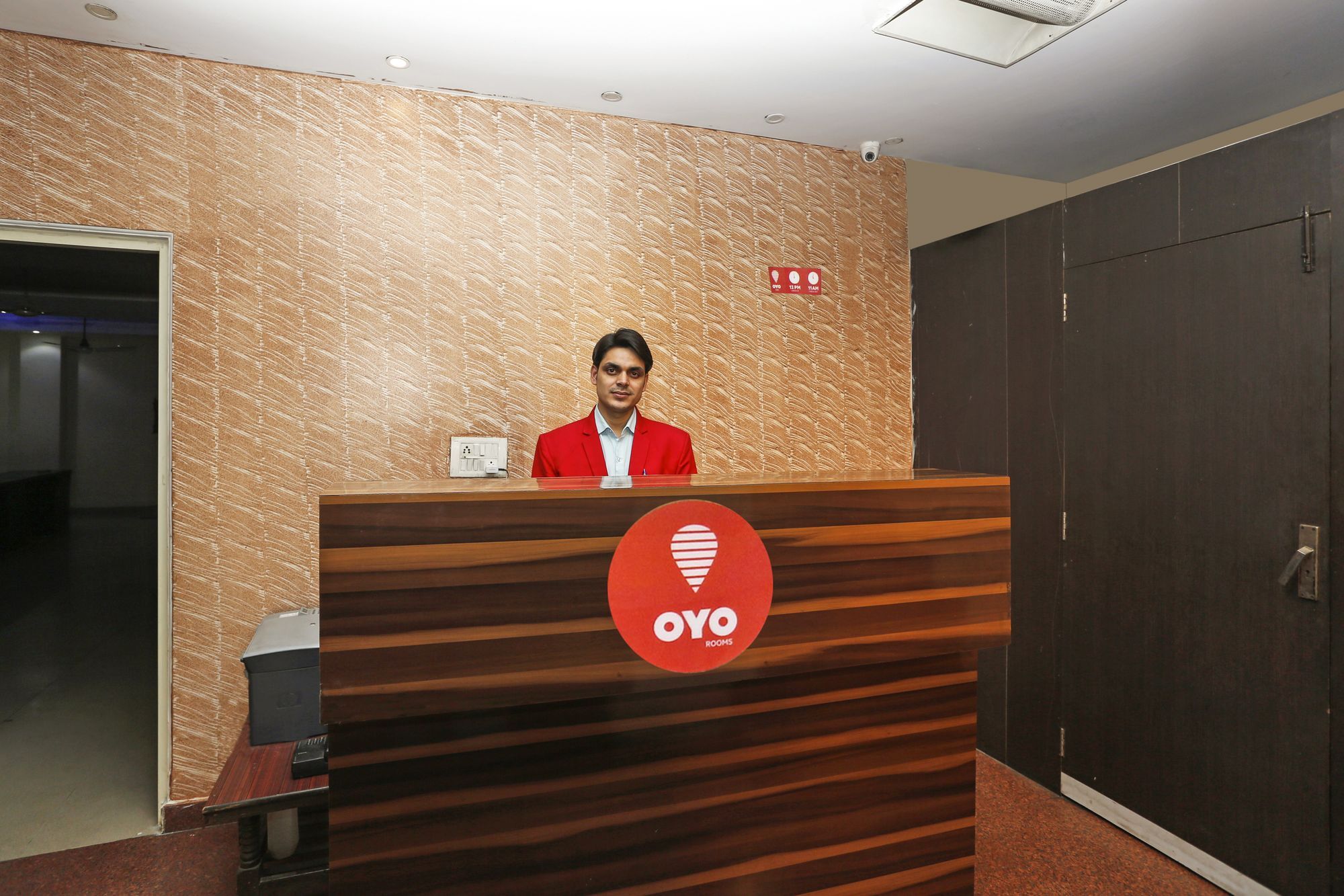 Hotel O Crosswinds Residency Indirapuram Exterior foto