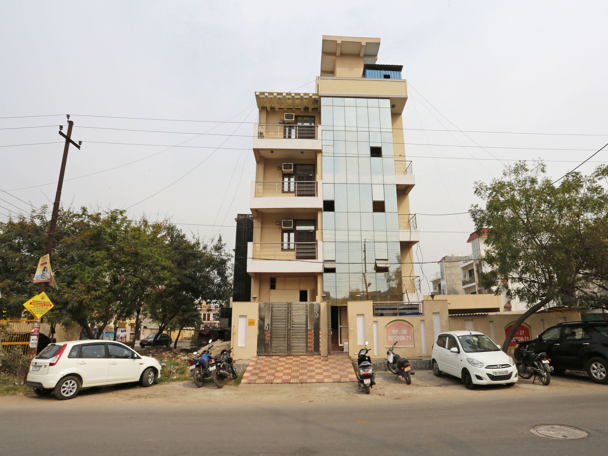 Hotel O Crosswinds Residency Indirapuram Exterior foto